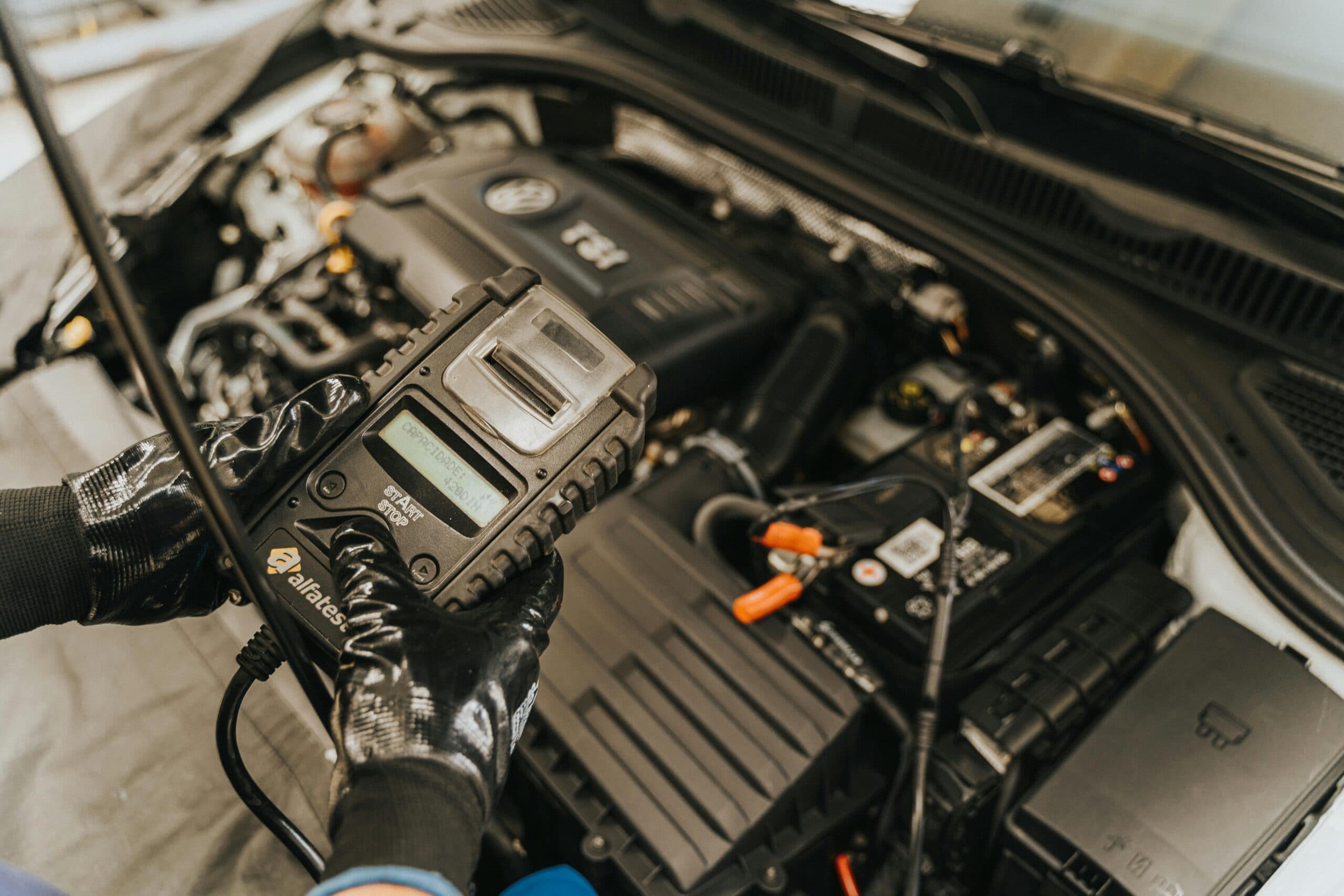 Now Servicing Hybrid And Electric Vehicles - Browns Road Garage